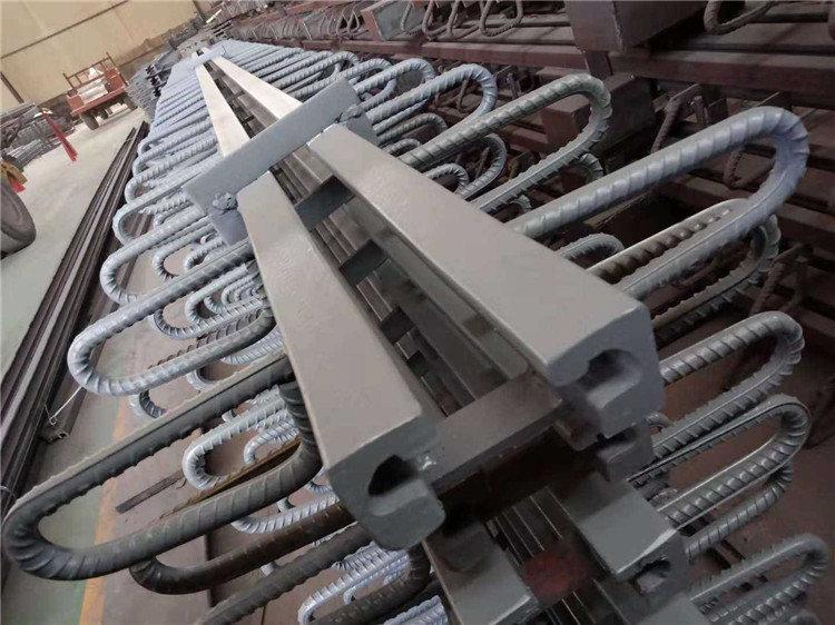 1617589176207634.jpg 900455833258449938 (1).jpg